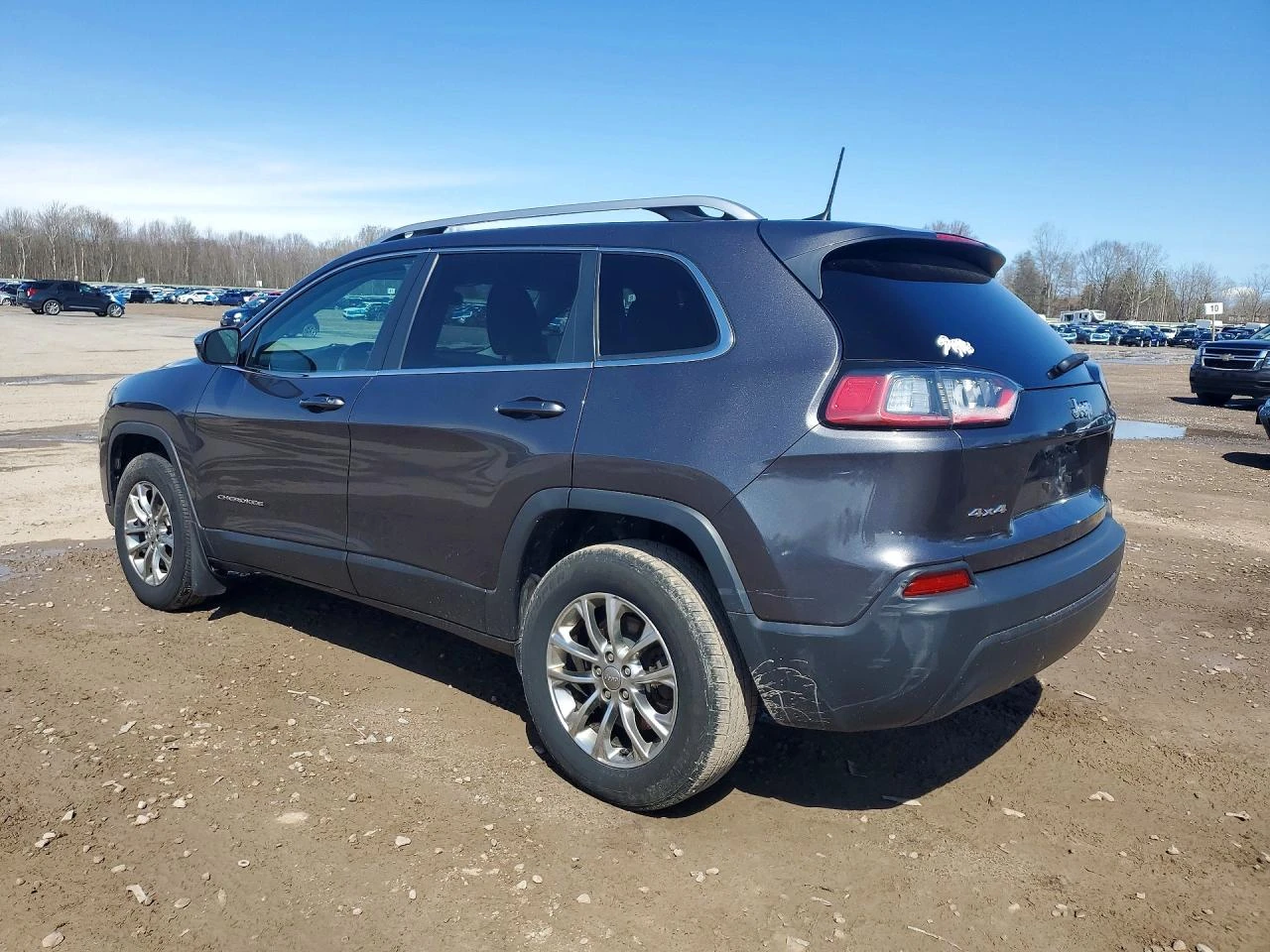 Jeep Cherokee 2.4l Latitude Plus, снимка 2 - Автомобили и джипове - 54323328