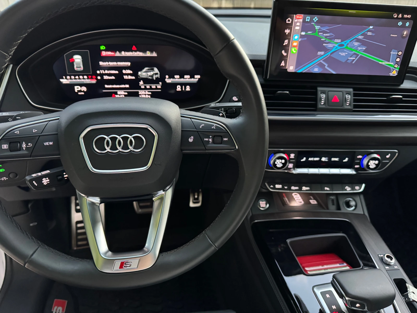Audi Q5 mild hybrid , снимка 12 - Автомобили и джипове - 54528363