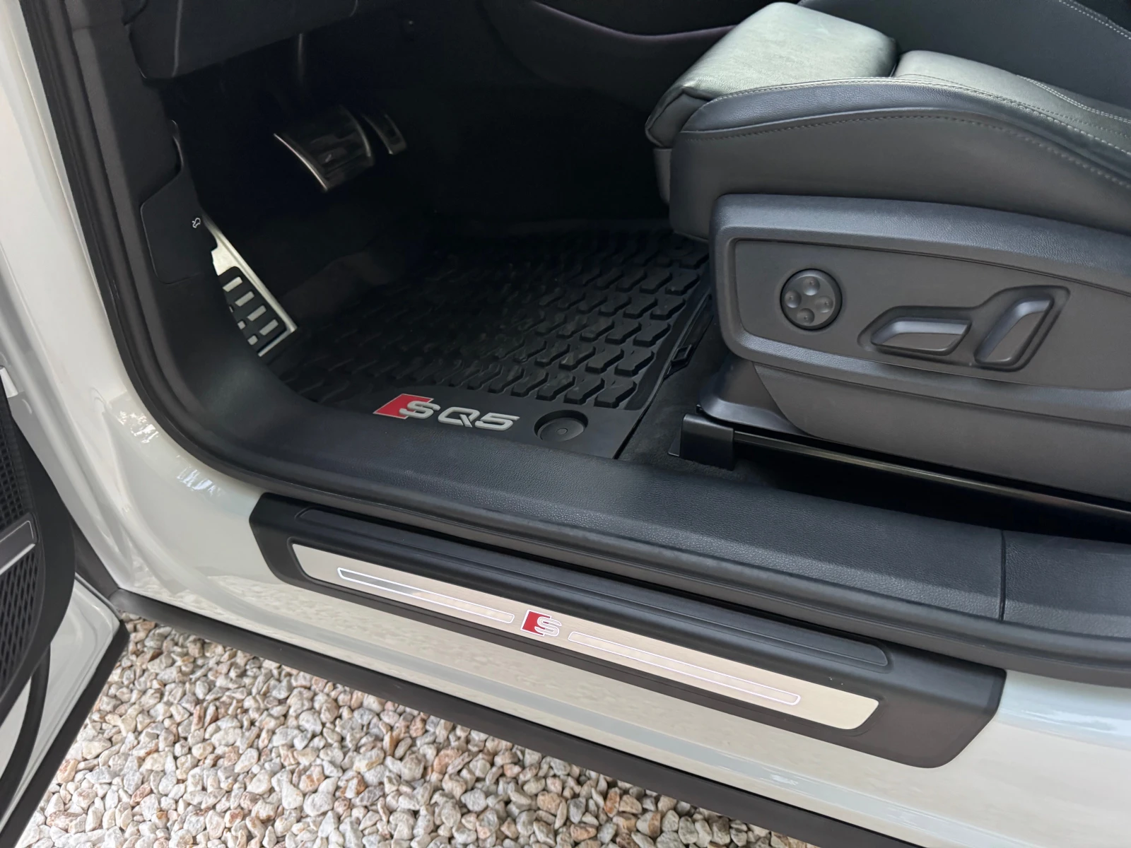Audi Q5 mild hybrid , снимка 9 - Автомобили и джипове - 54528363