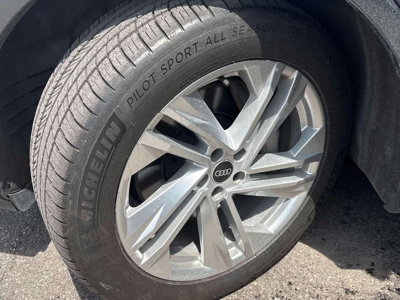 Audi Q7 Komfort  CARFAX, снимка 7 - Автомобили и джипове - 54798270