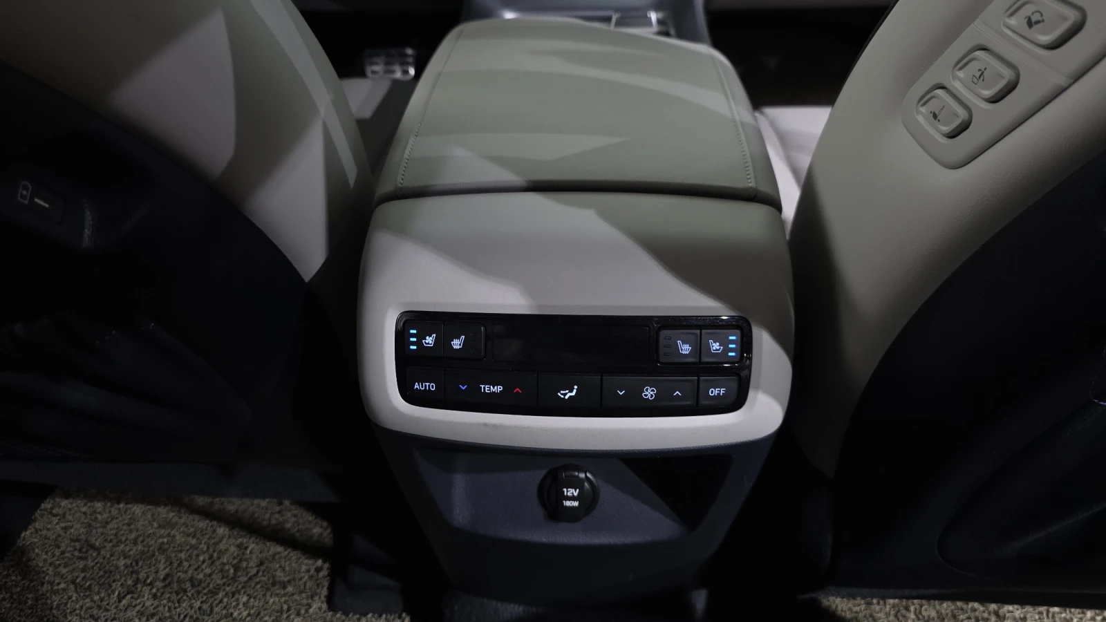 Hyundai Palisade 2023* CALLIGRAPHY* 360* HUD* ОБДУХ* МАСАЖ* DIS* КР, снимка 16 - Автомобили и джипове - 56061306