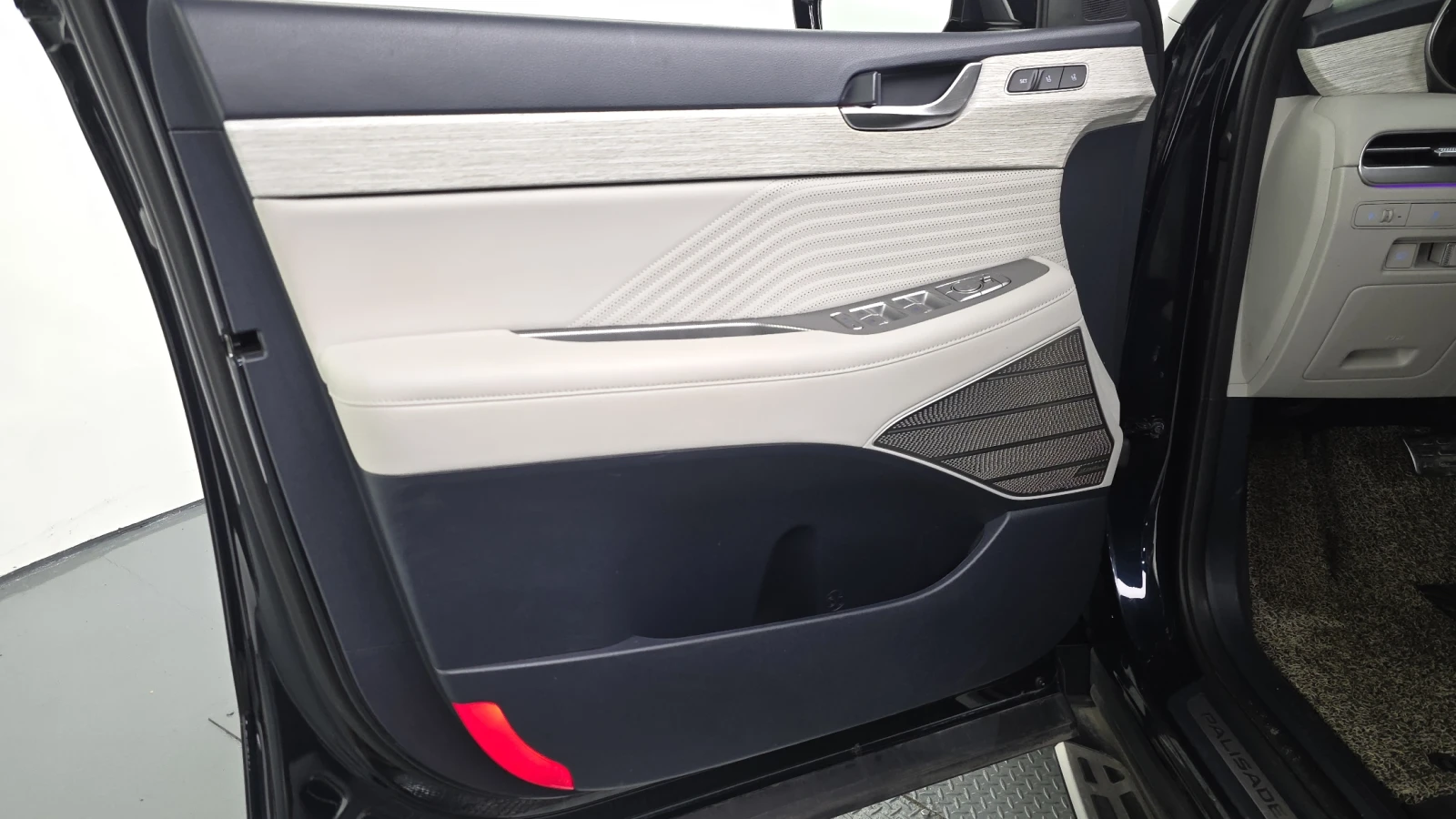Hyundai Palisade 2023* CALLIGRAPHY* 360* HUD* ОБДУХ* МАСАЖ* DIS* КР, снимка 14 - Автомобили и джипове - 56061306