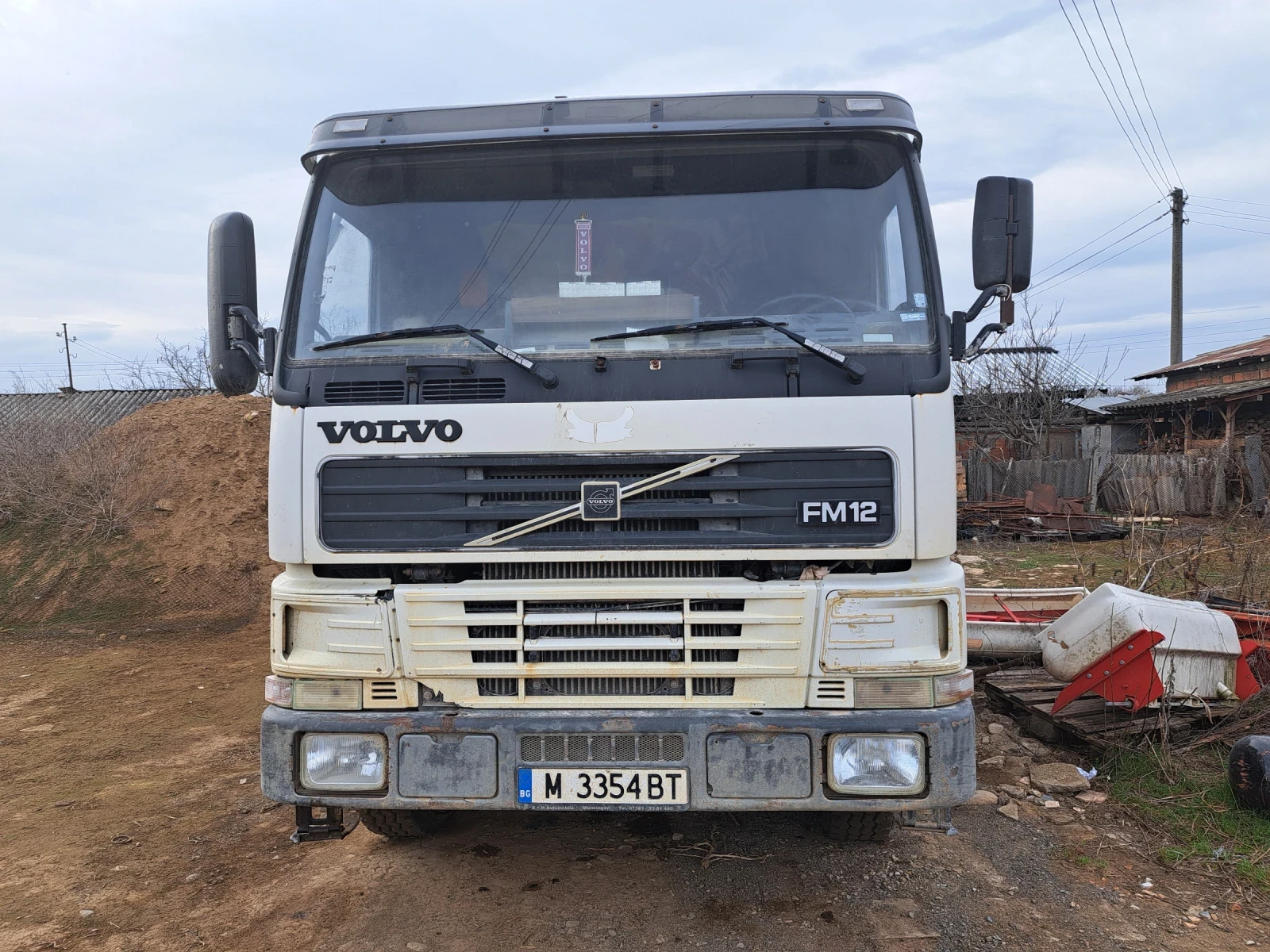 Volvo F12  - изображение 2