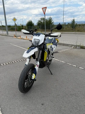 Husqvarna Svartpilen 701, снимка 2