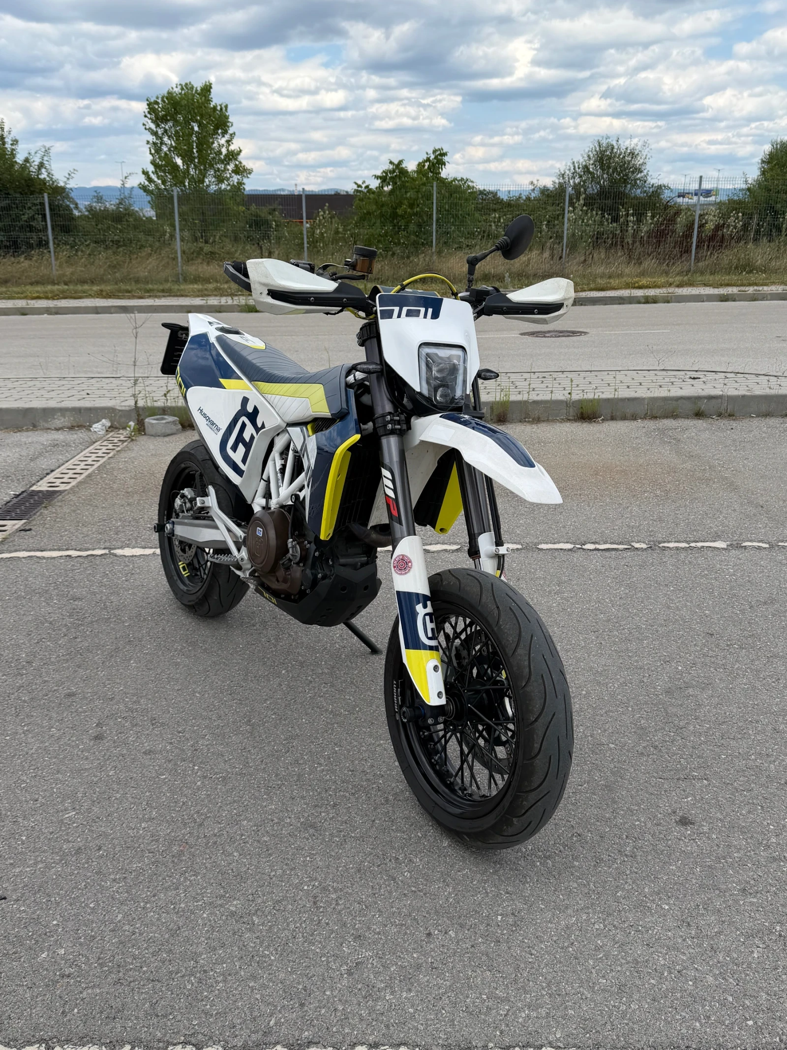 Husqvarna Svartpilen 701