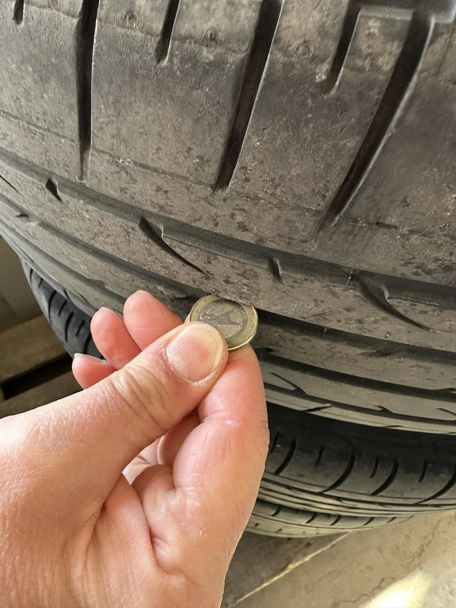 Гуми Летни 235/55R19, снимка 4 - Гуми и джанти - 53757023