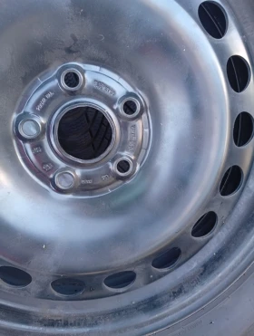 ���� � ������ 215/65R17 | Mobile.bg � ����� ������ 2