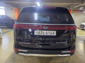 Kia Carnival 2.2 CRDI 202 к.с. 8+ 1 ОЧАКВАН ВНОС , снимка 4