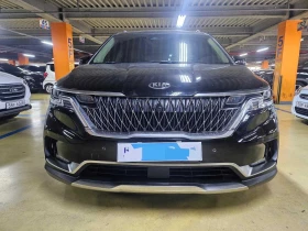 Kia Carnival 2.2 CRDI 202 к.с. 8+ 1 ОЧАКВАН ВНОС , снимка 1