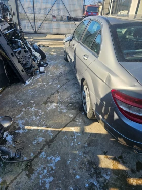 Mercedes-Benz C 220 C220, снимка 3