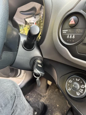 Toyota Yaris, снимка 2