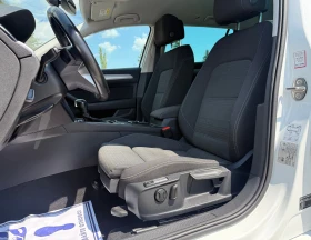VW Passat 2.0///150p.s///Distronic///LED/CARPLAY/Lane-assist, снимка 9 - Автомобили и джипове - 51421565