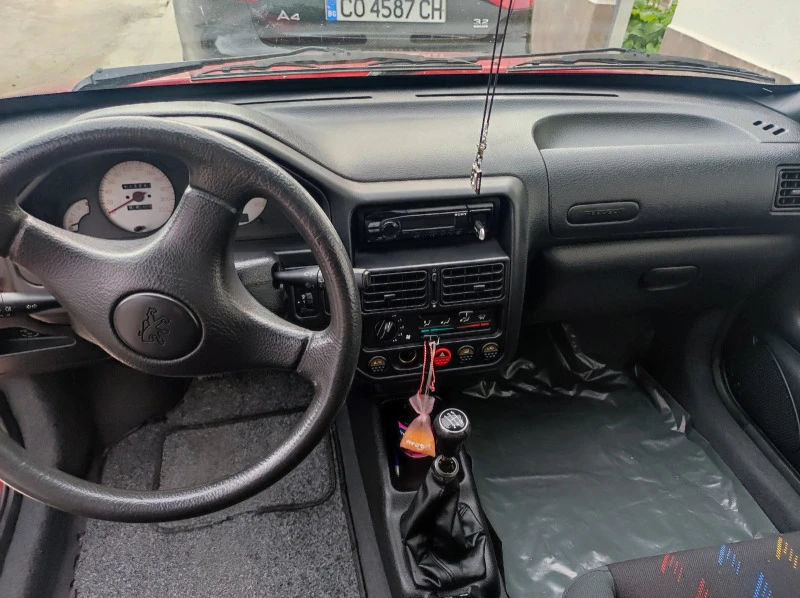 Peugeot 106 1.4, снимка 6 - Автомобили и джипове - 47412620