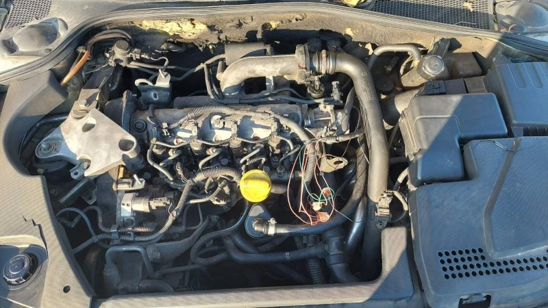 Renault Laguna 1.9dci, снимка 5 - Автомобили и джипове - 43364726