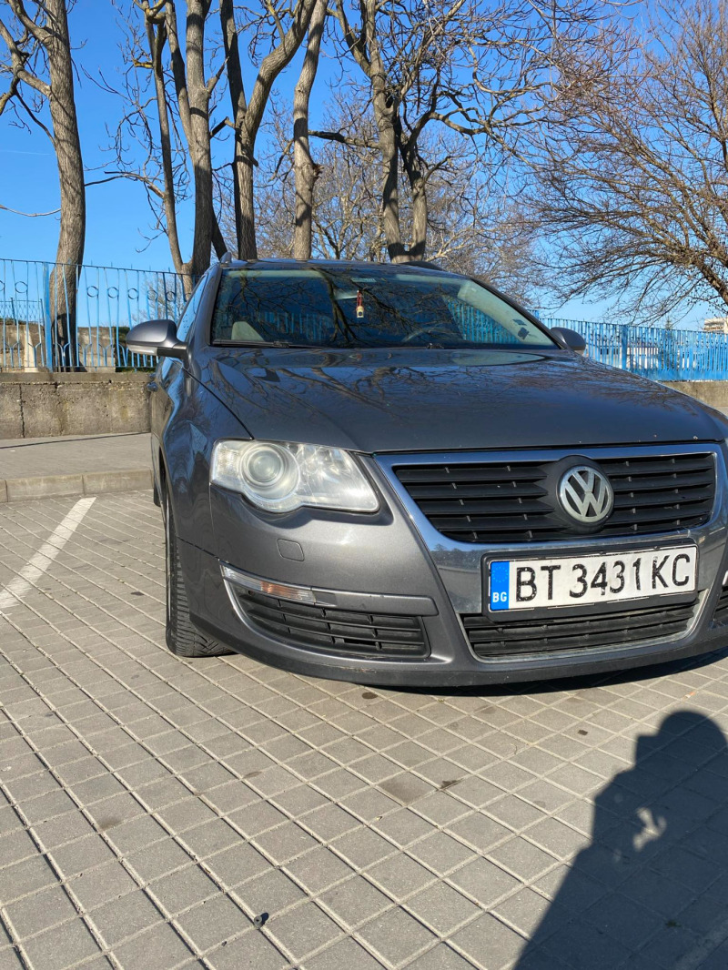 VW Passat, снимка 1 - Автомобили и джипове - 45886875