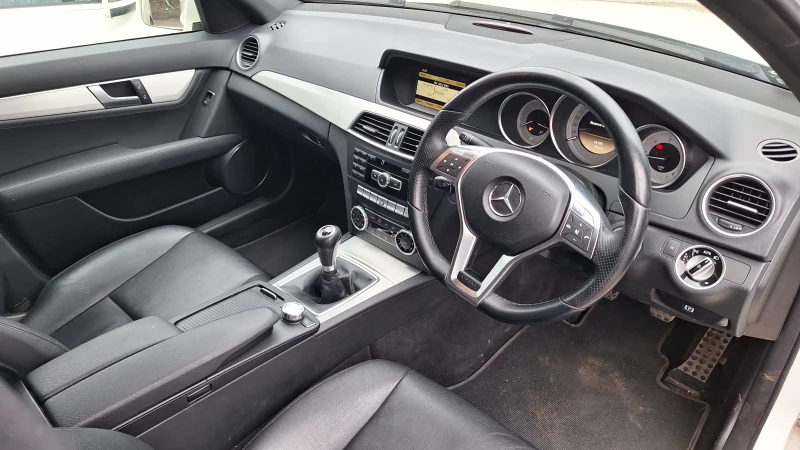 Mercedes-Benz C 220 CDI om651 На части!, снимка 8 - Автомобили и джипове - 48262386