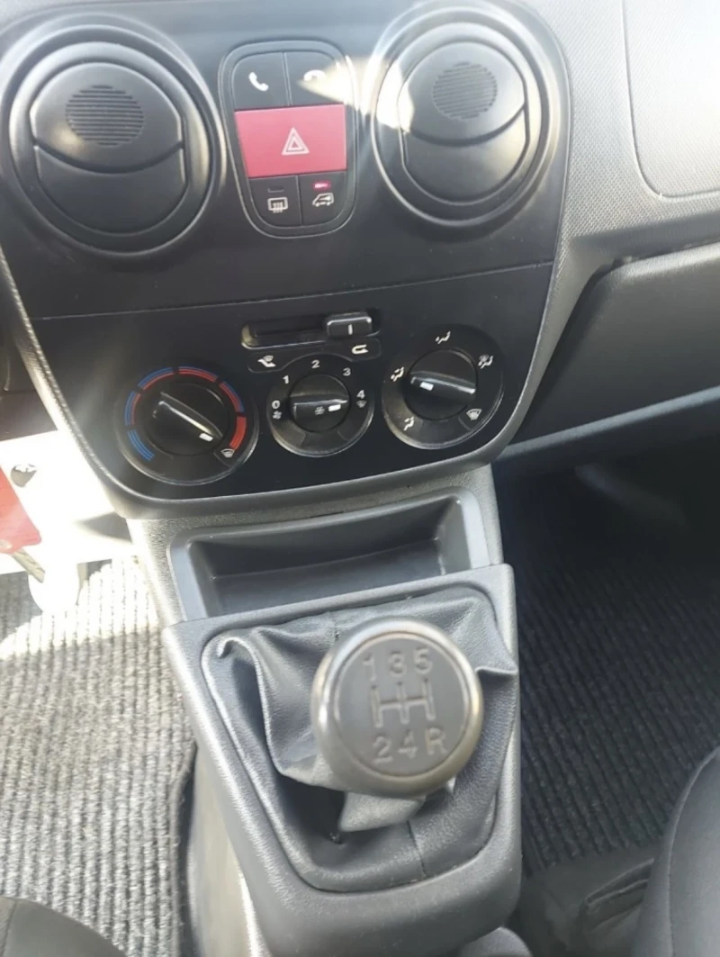 Fiat Qubo 1.3, снимка 11 - Автомобили и джипове - 48439488