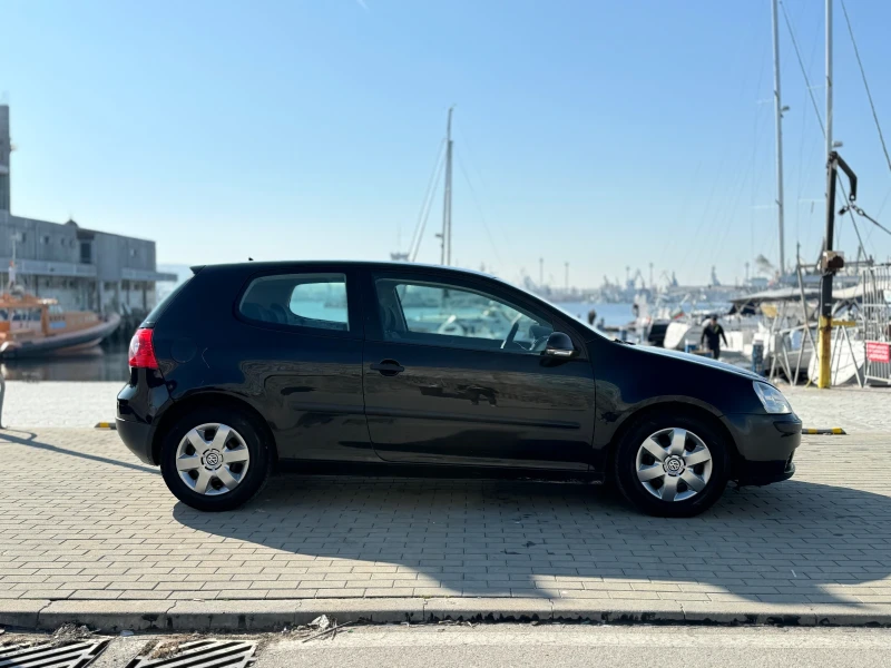 VW Golf 1.9 TDI, снимка 8 - Автомобили и джипове - 49378756