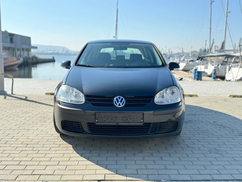 VW Golf 1.9 TDI, снимка 2 - Автомобили и джипове - 49378756