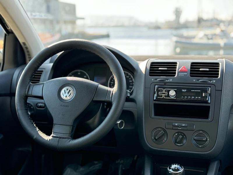 VW Golf 1.9 TDI, снимка 13 - Автомобили и джипове - 49378756