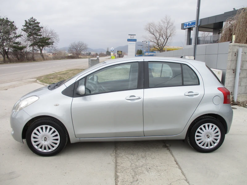 Toyota Yaris 1.3/БЕНЗИН/КАТО НОВА, снимка 7 - Автомобили и джипове - 49461644