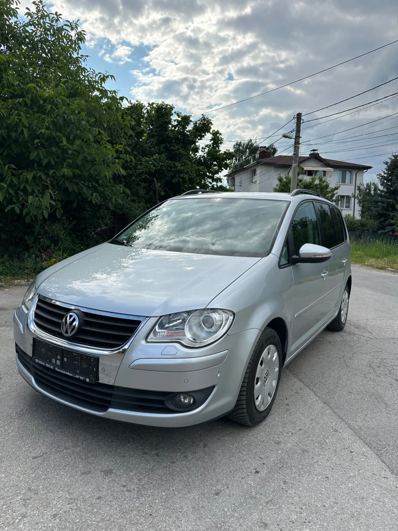 VW Touran 1.9 TDI 105 DSG, снимка 2 - Автомобили и джипове - 52569602