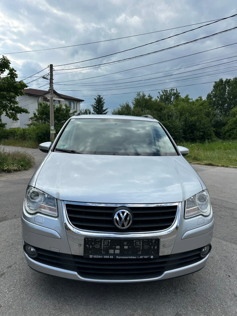 VW Touran 1.9 TDI 105 DSG, снимка 3 - Автомобили и джипове - 52569602