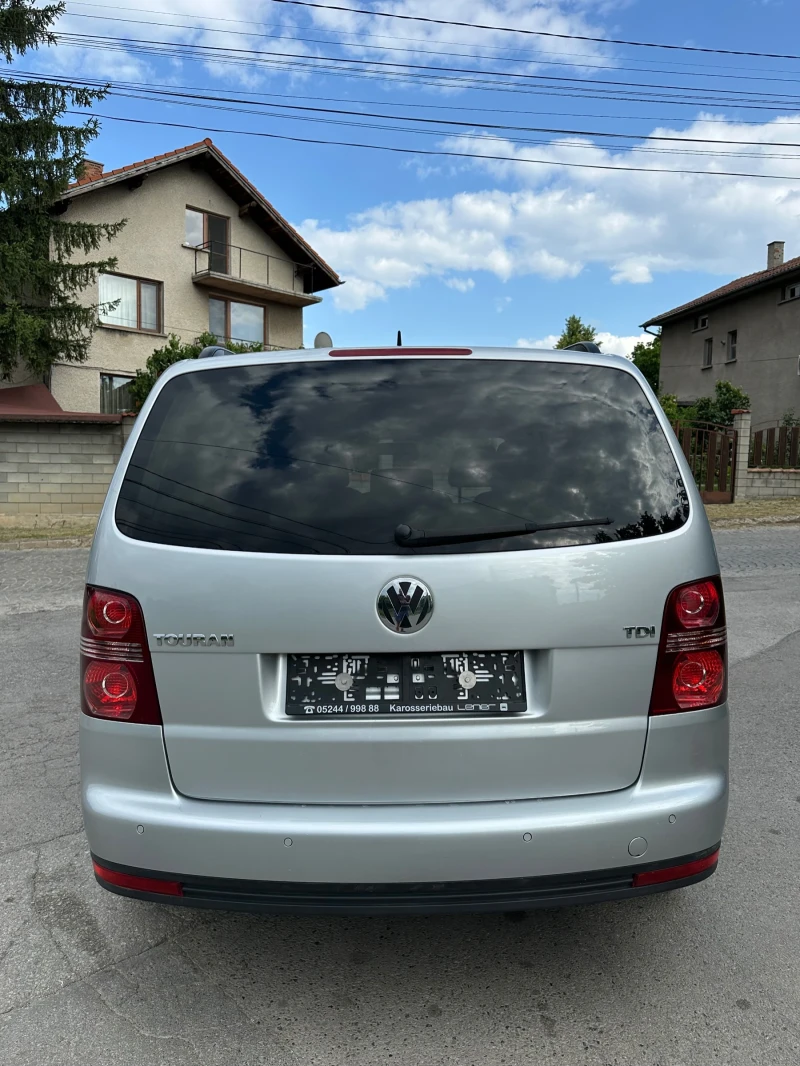 VW Touran 1.9 TDI 105 DSG, снимка 8 - Автомобили и джипове - 52569602