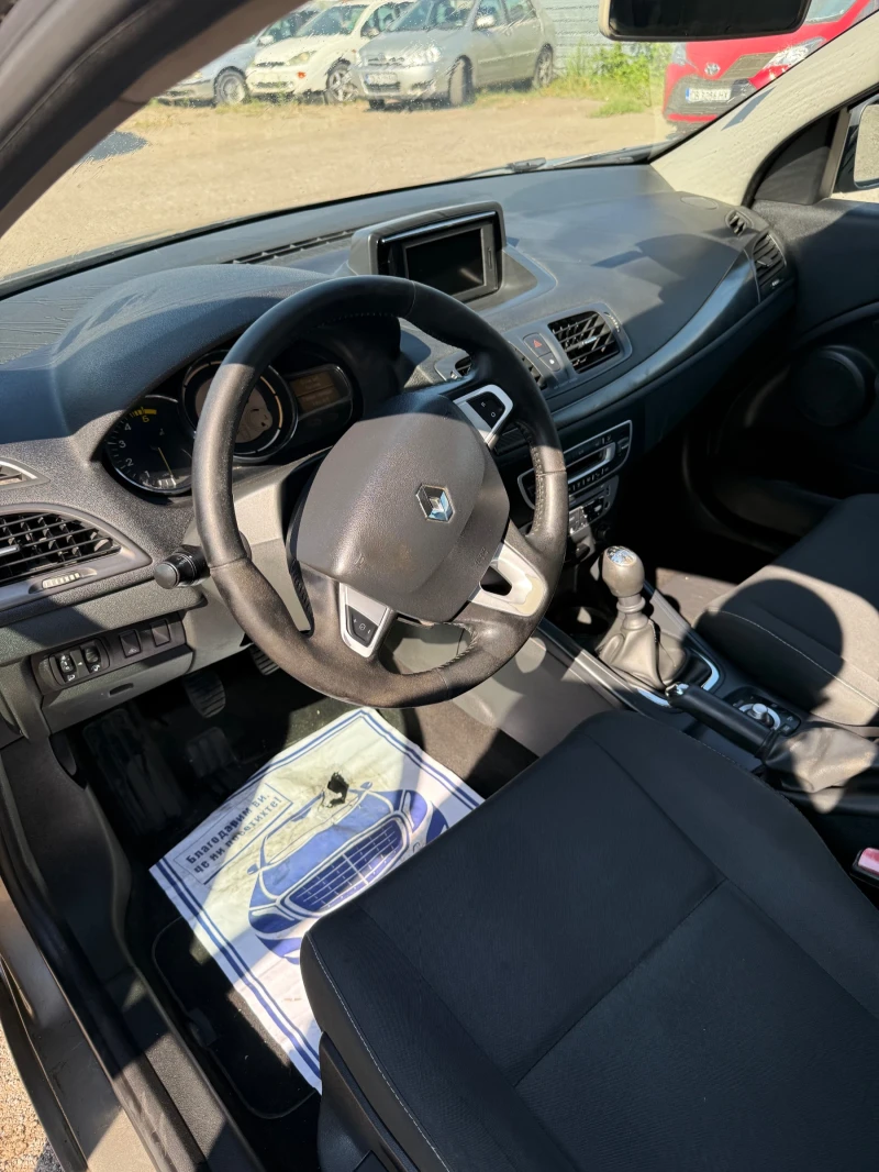 Renault Megane dCi, снимка 10 - Автомобили и джипове - 51673557