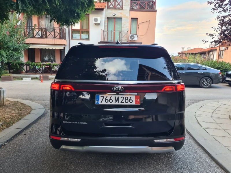 Kia Carnival 2.2 CRDI 202 к.с. 8+ 1, снимка 4 - Автомобили и джипове - 51672636