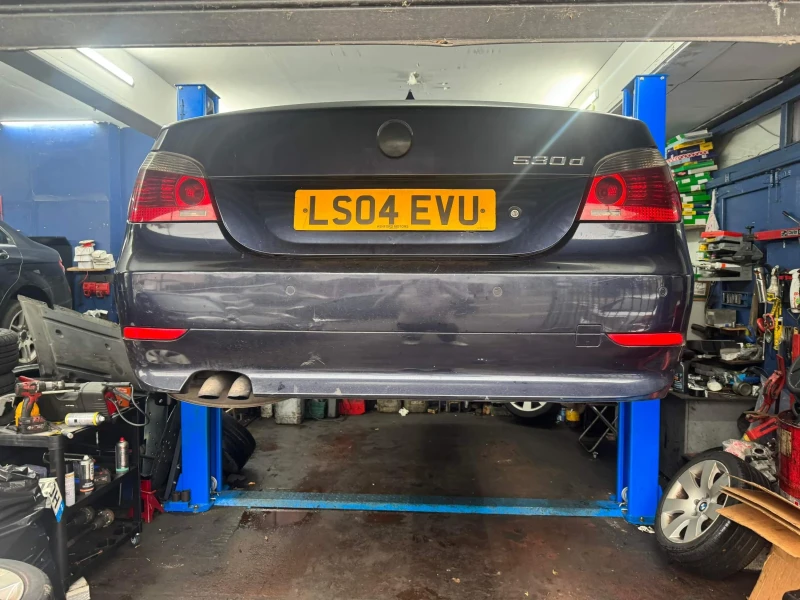 BMW 530, снимка 12 - Автомобили и джипове - 52327598