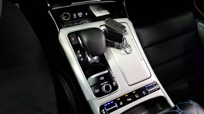 Kia Stinger 3.3T AWD GT , снимка 7 - Автомобили и джипове - 52688775