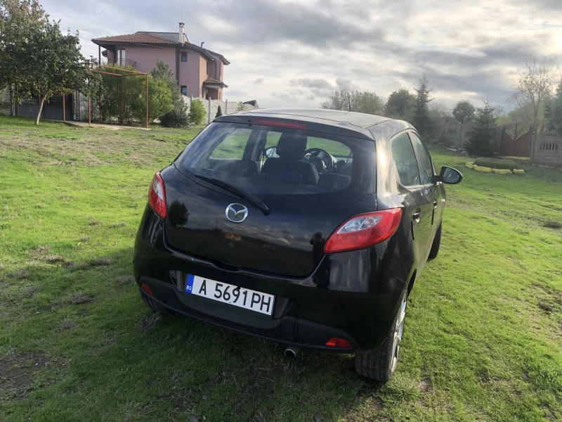 Mazda 2, снимка 8 - Автомобили и джипове - 53002014