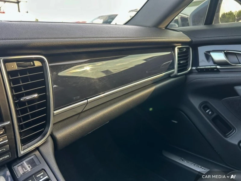 Porsche Panamera 4S * * БЕЗ ИНЦИДЕНТИ * * CARFAX * * АВТО КРЕДИТ * , снимка 13 - Автомобили и джипове - 53059109