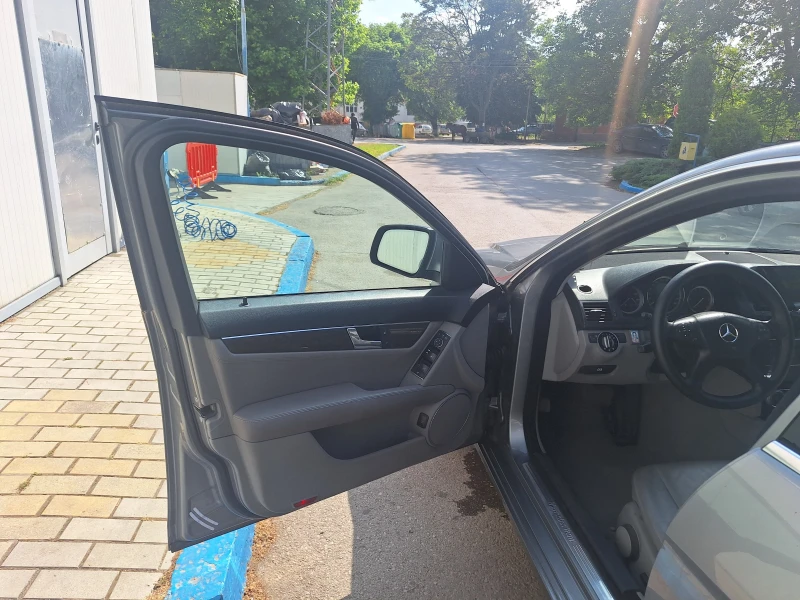 Mercedes-Benz B 220, снимка 7 - Автомобили и джипове - 53137952