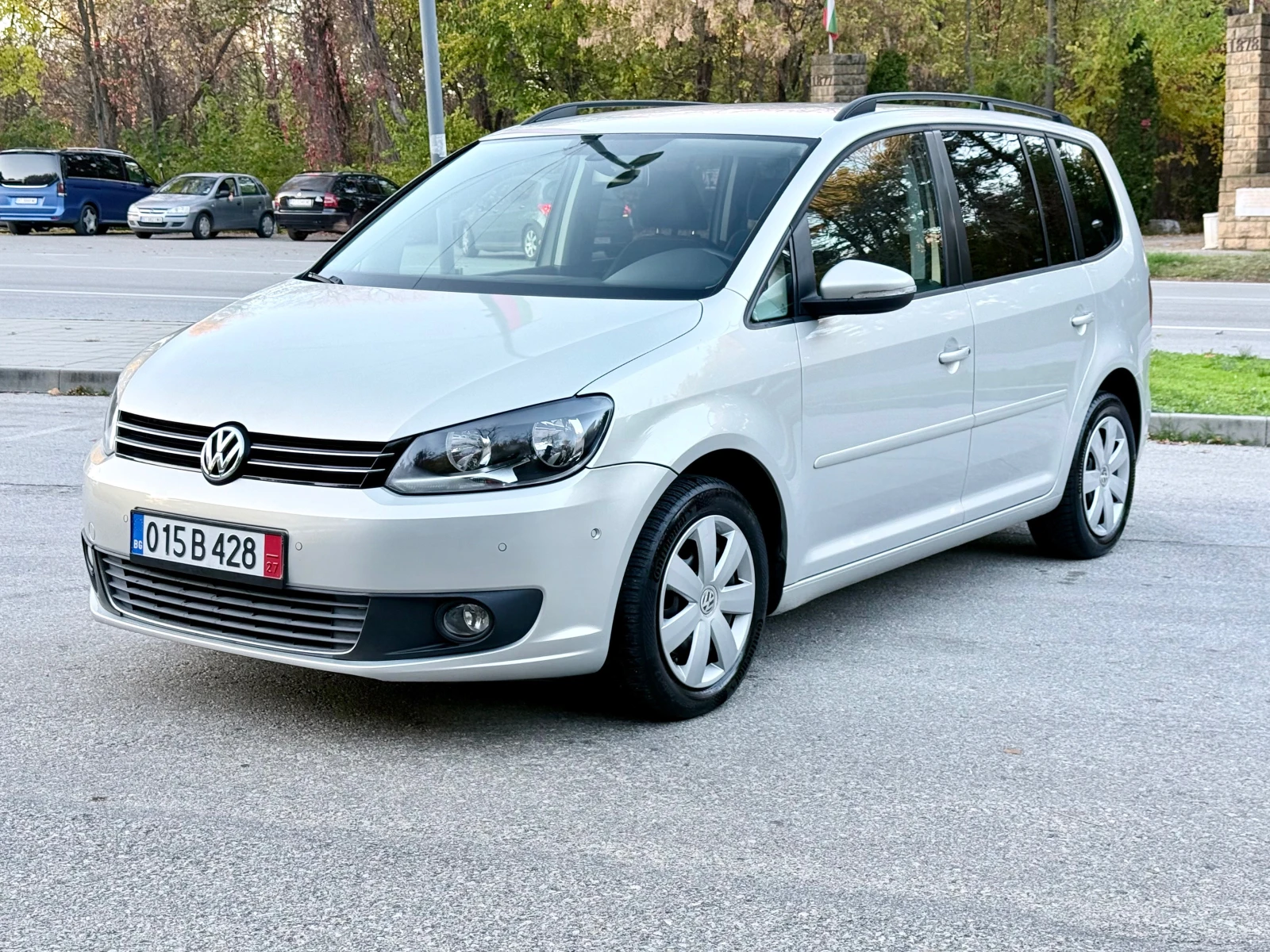 VW Touran 1.6TDI-105к.с.* 7Места* Euro5* ЛИЗИНГ* , снимка 1