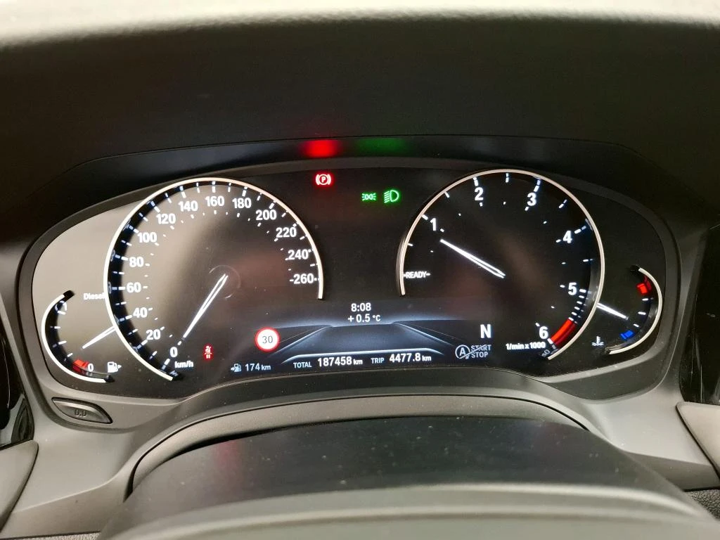 BMW 318 2.0d, 150к.с. LOUNGE - изображение 7