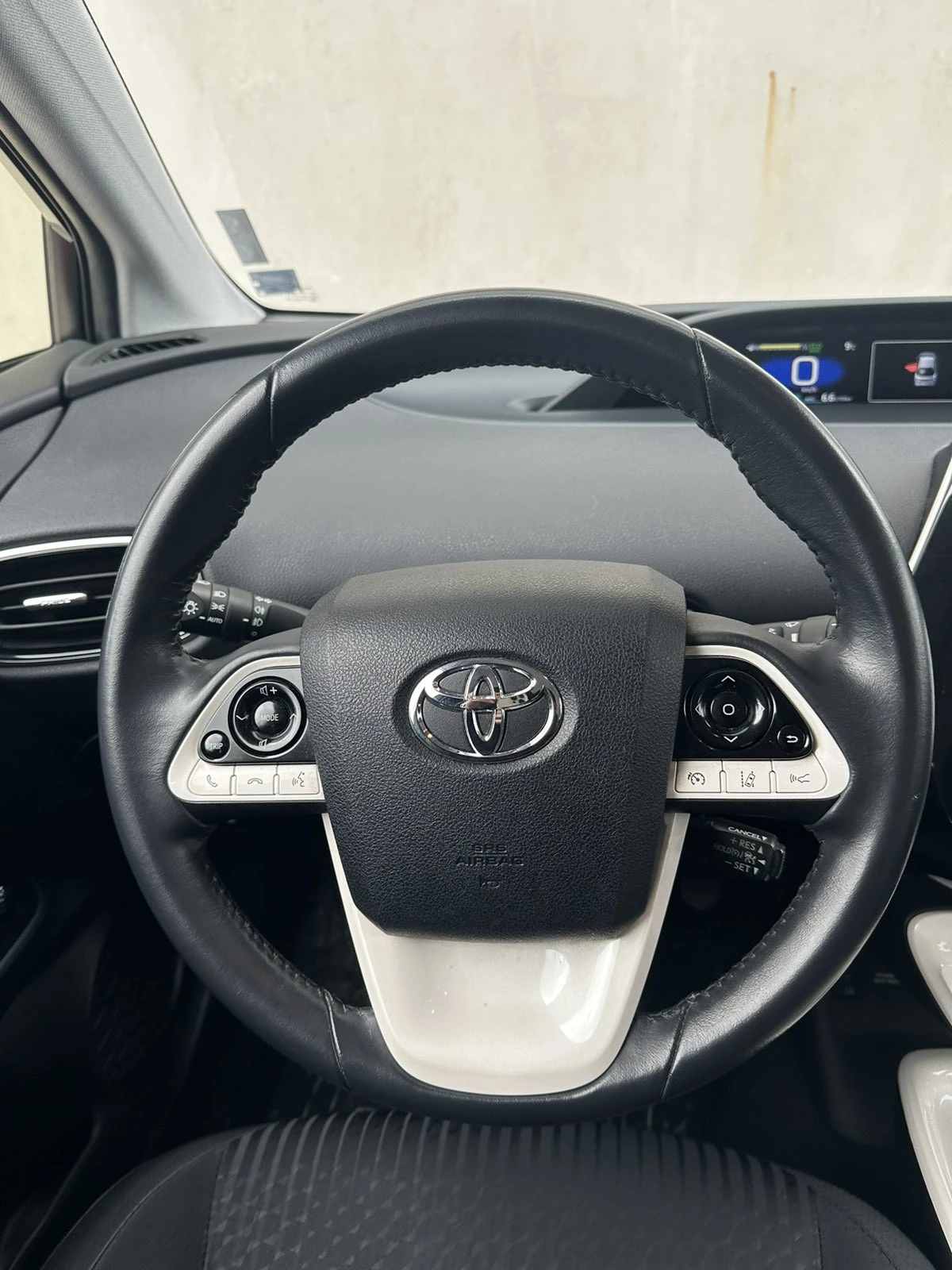 Toyota Prius 1.8 hybrid в Гаранция - изображение 8