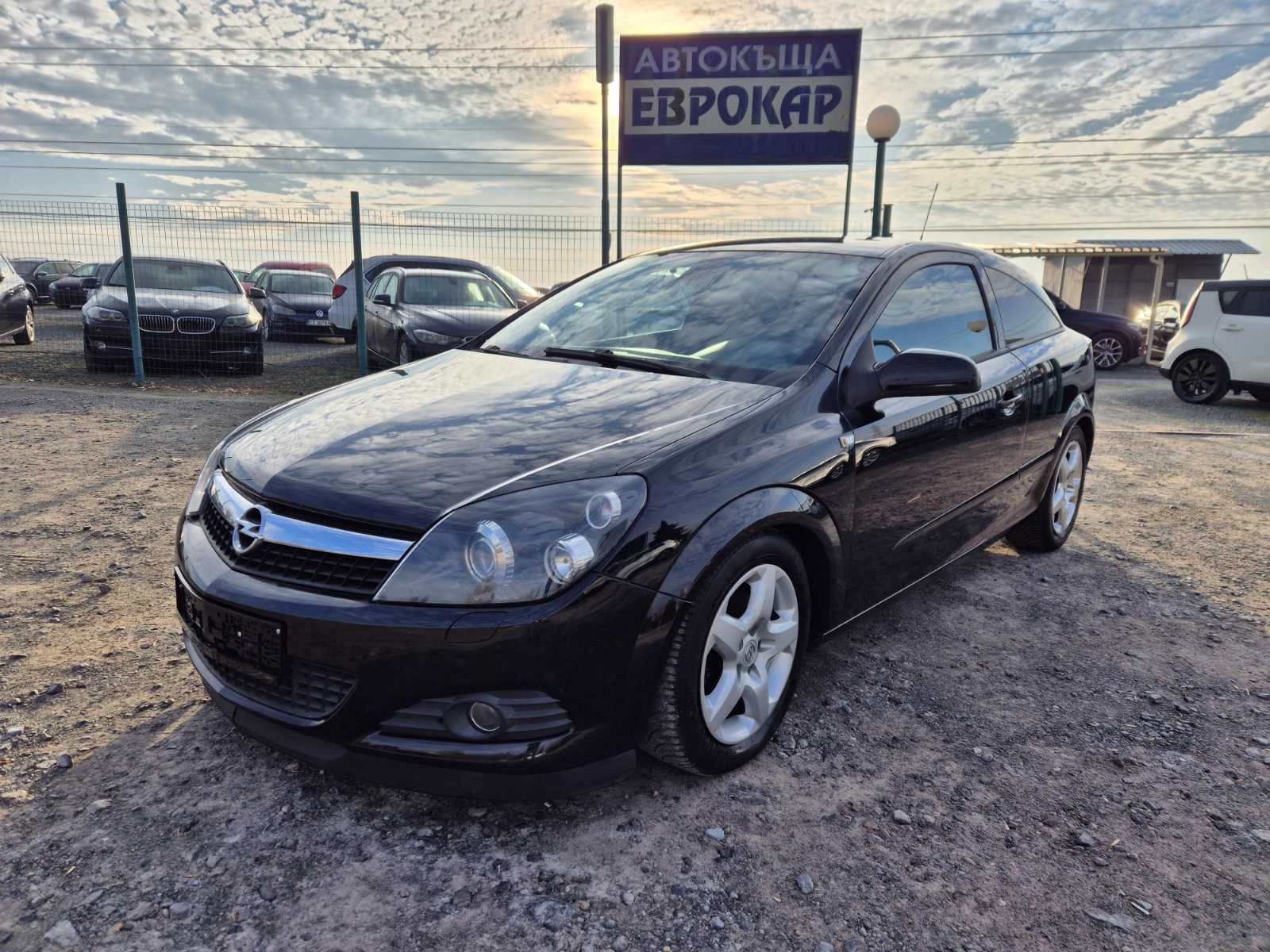 Opel Astra GTC 1.6i - [1] 