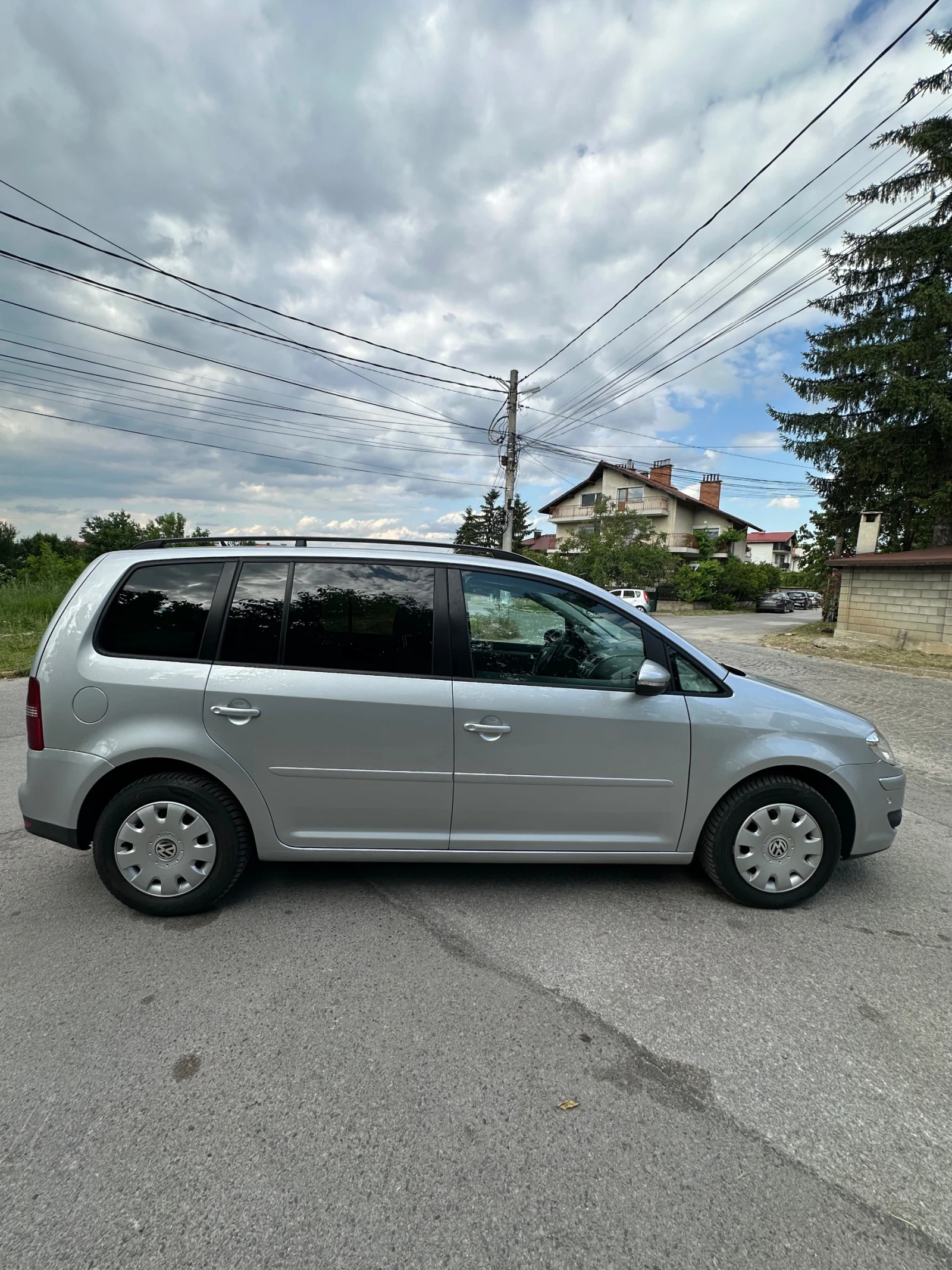 VW Touran 1.9 TDI 105 DSG - изображение 4