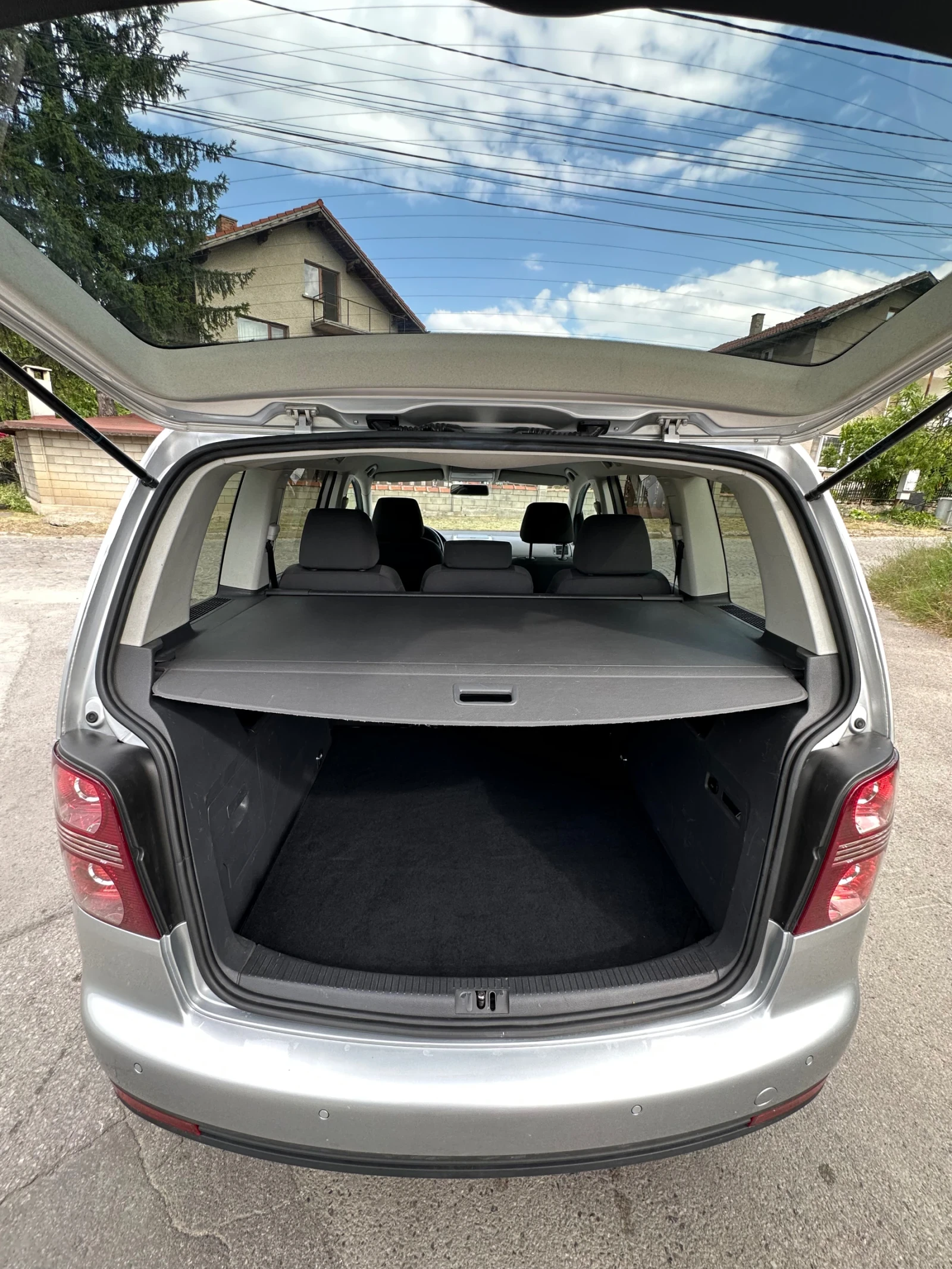 VW Touran 1.9 TDI 105 DSG | Mobile.bg   15