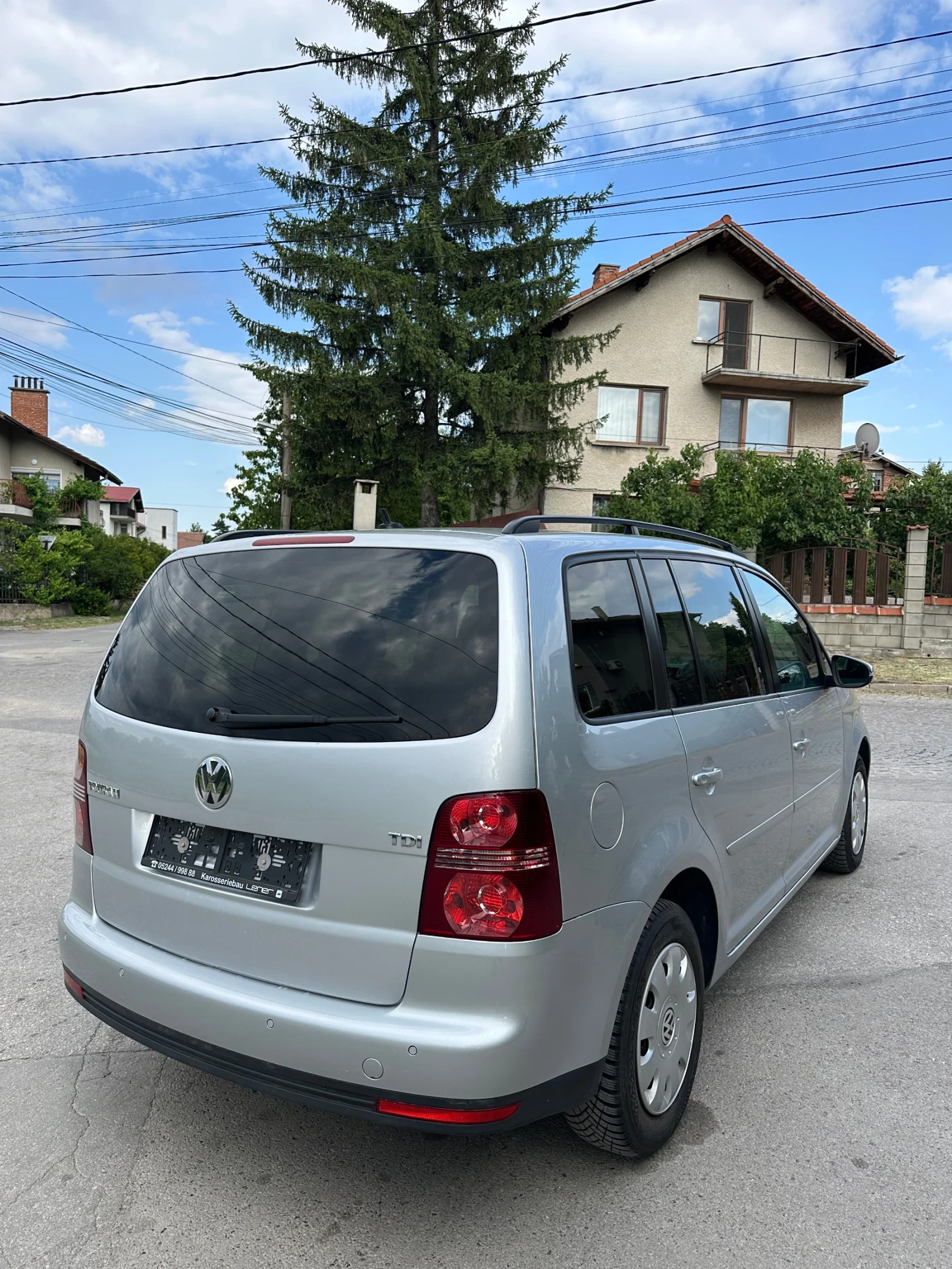 VW Touran 1.9 TDI 105 DSG - изображение 7