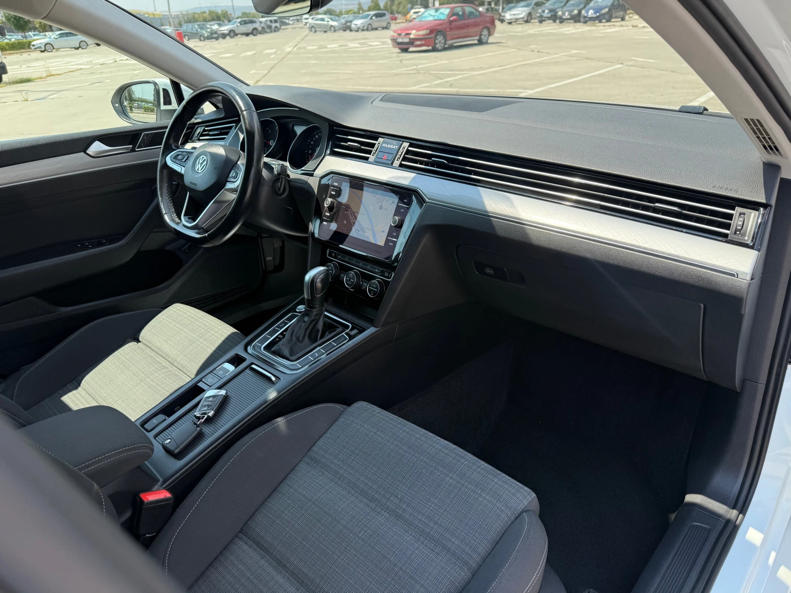 VW Passat 2.0///150p.s///Distronic///LED/CARPLAY/Lane-assist | Mobile.bg   11