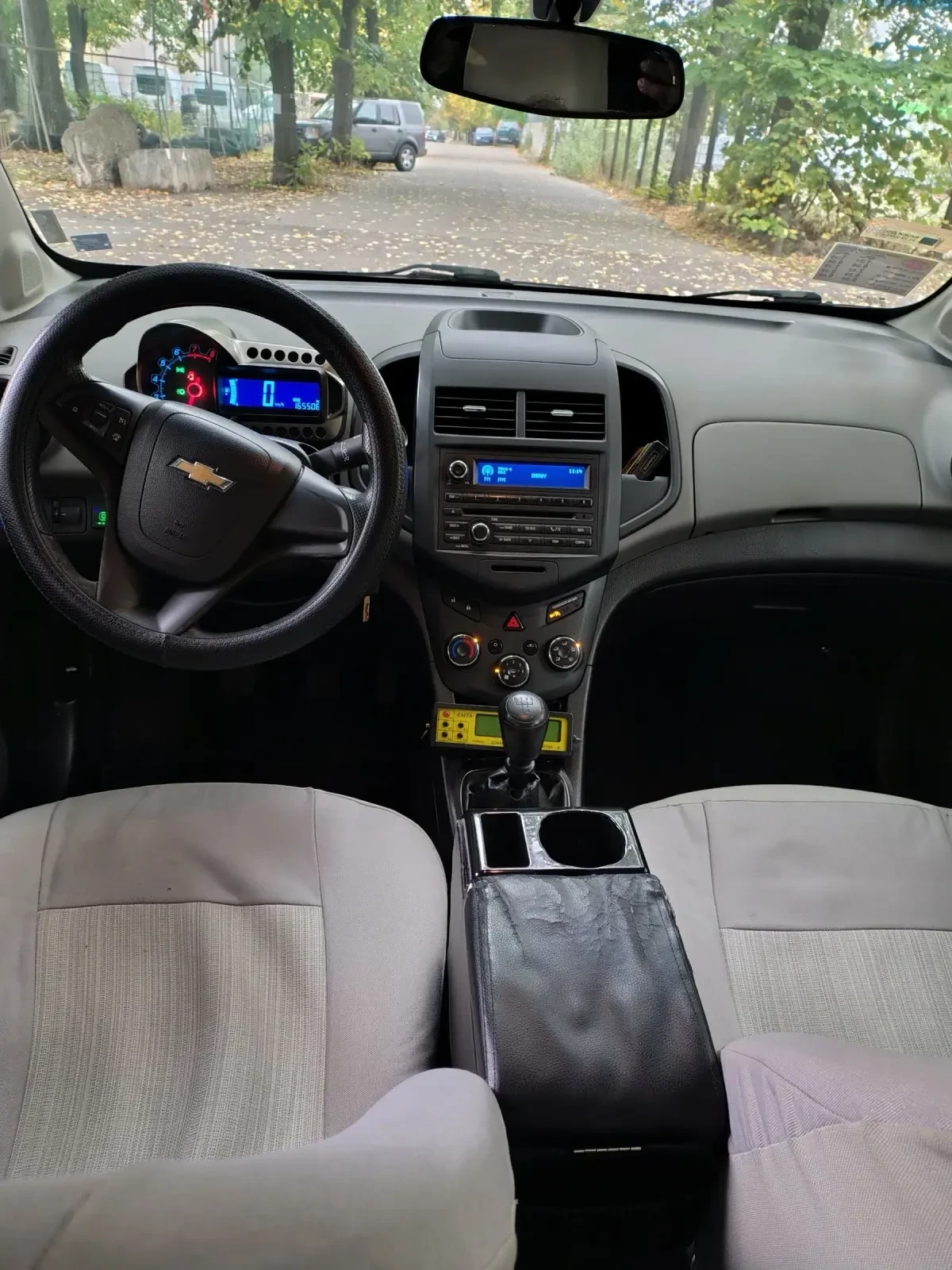 Chevrolet Aveo 1.2 Перфектно Състояние  - изображение 10