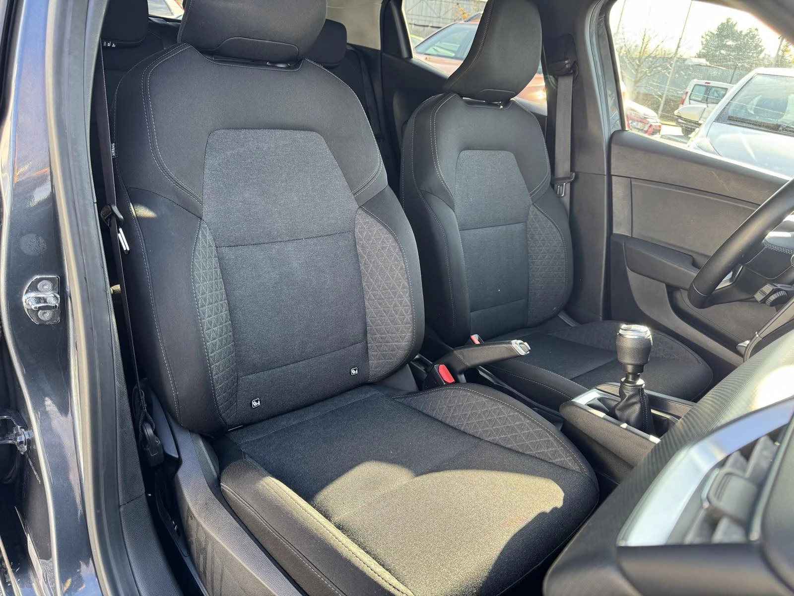 Renault Clio 1.0 Tce - изображение 9