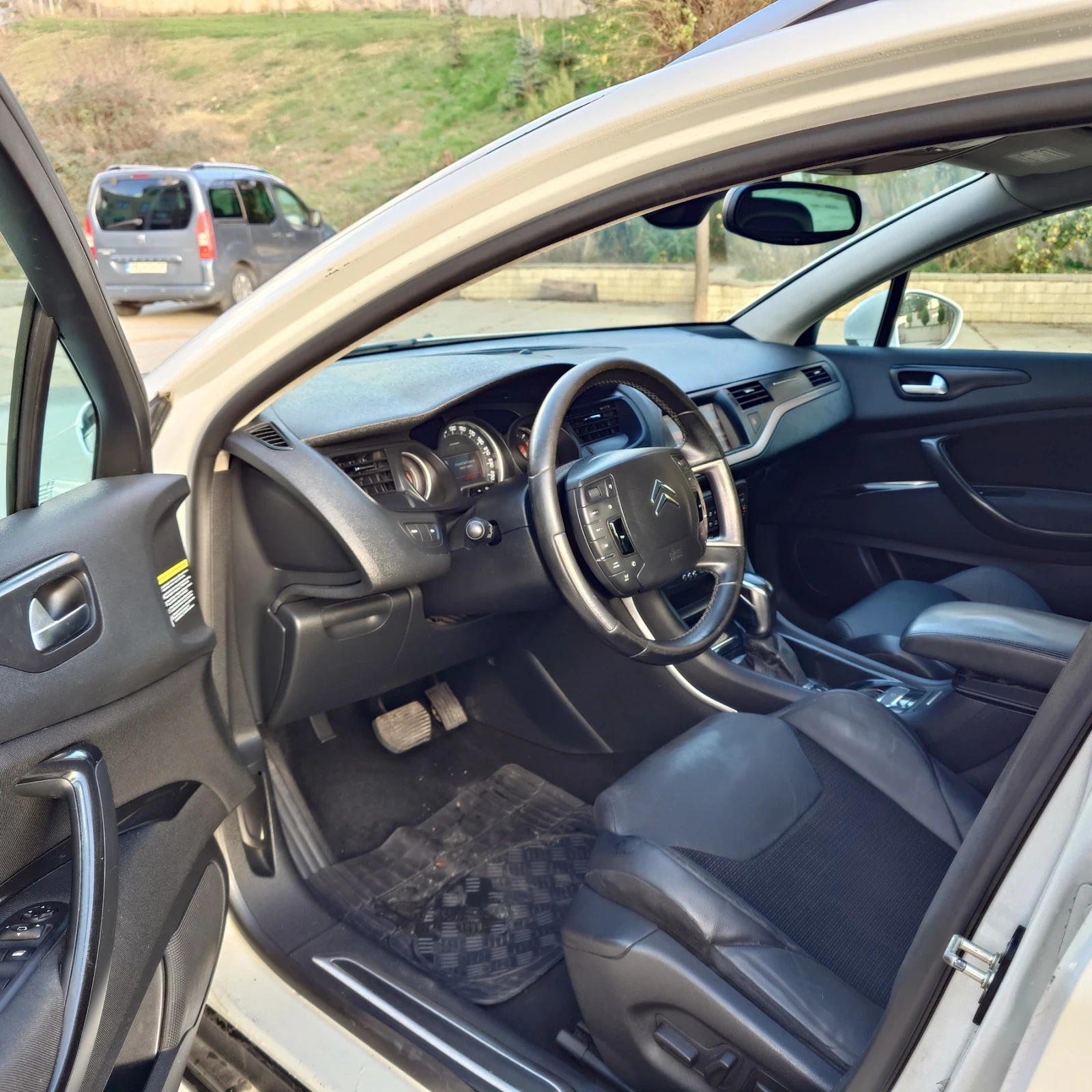 Citroen C5 2.0HDI 163 - изображение 9