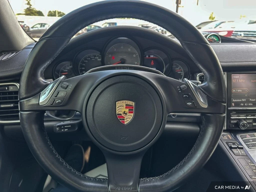 Porsche Panamera 4S * * БЕЗ ИНЦИДЕНТИ * * CARFAX * * АВТО КРЕДИТ *  - изображение 9