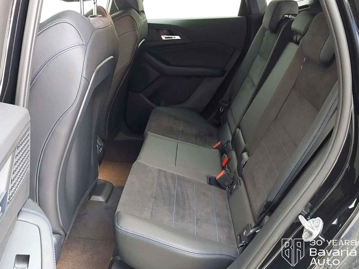 BMW 220 223d xDrive Active Tourer M Sport Paket Steptronic - изображение 9