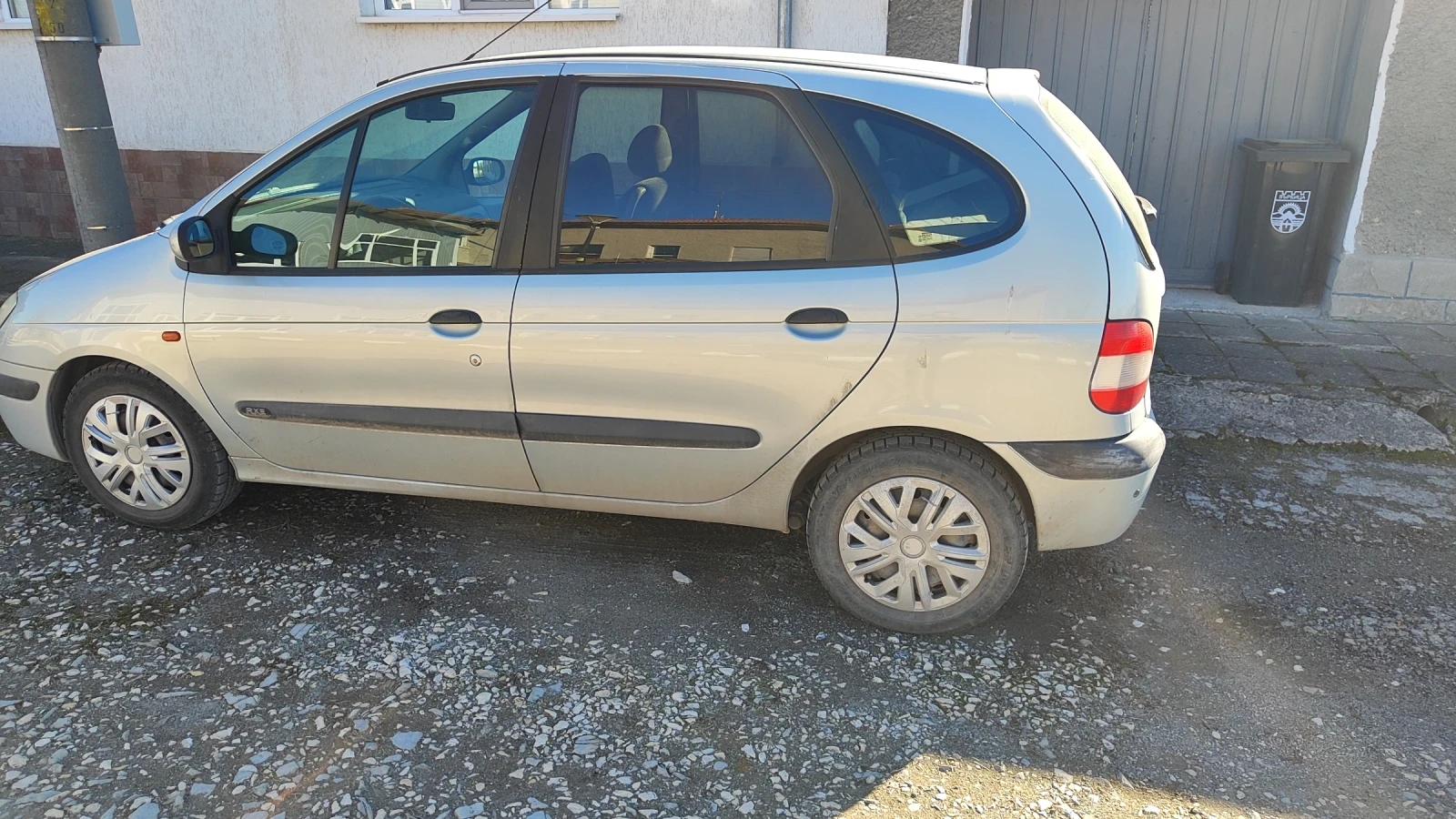 Renault Scenic, снимка 4 - Автомобили и джипове - 53746600