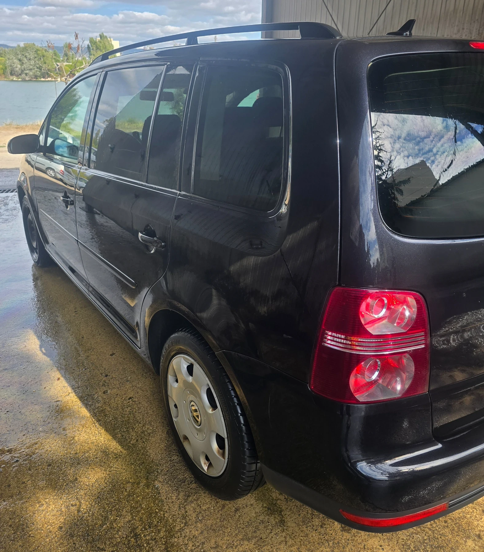 VW Touran, снимка 4 - Автомобили и джипове - 54053215